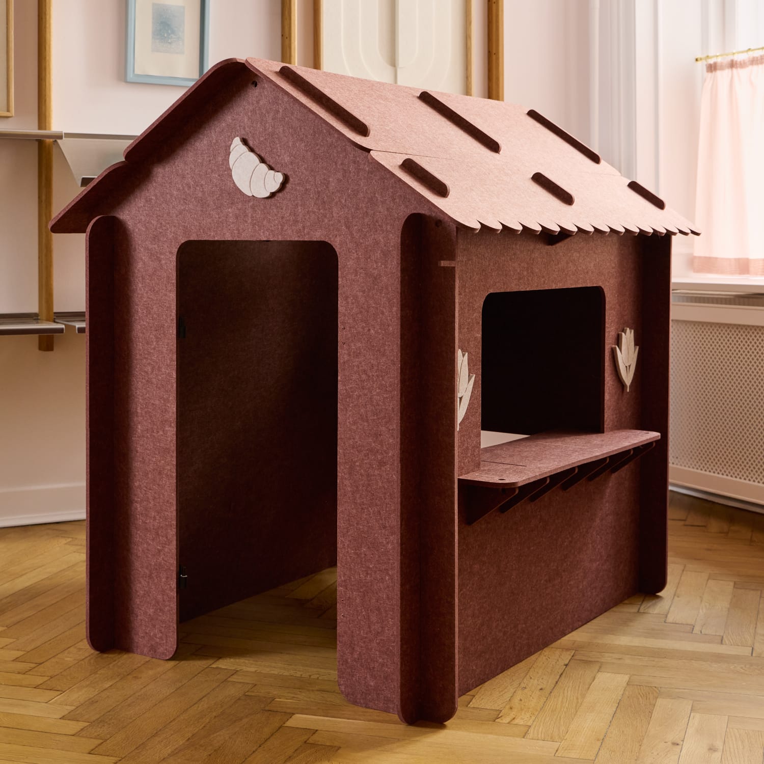 Playhouse - Reddish Brown