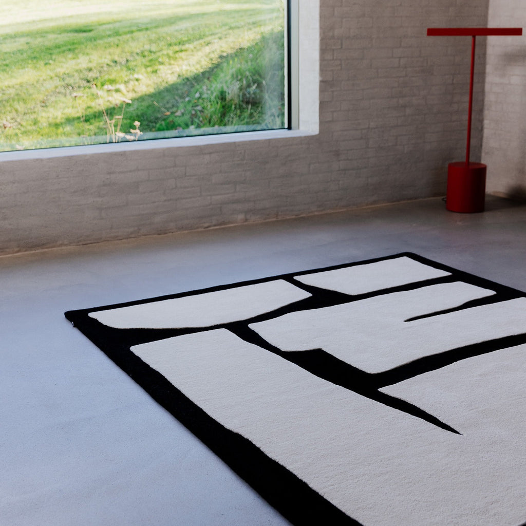 Stone rug - Ivory & Black