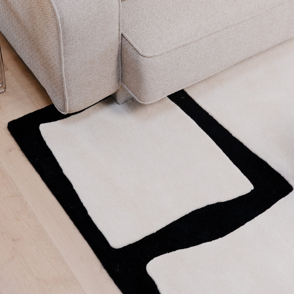 Stone rug - Ivory & Black