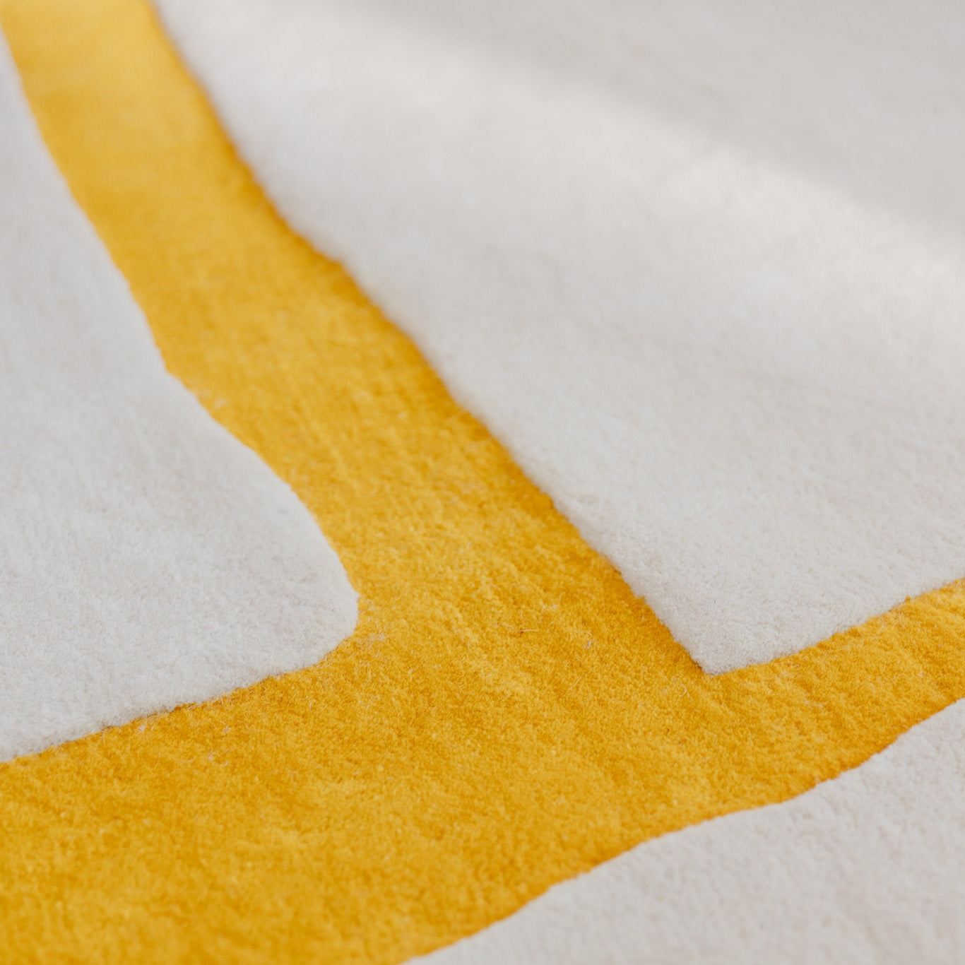 Stone rug - Ivory & Amber